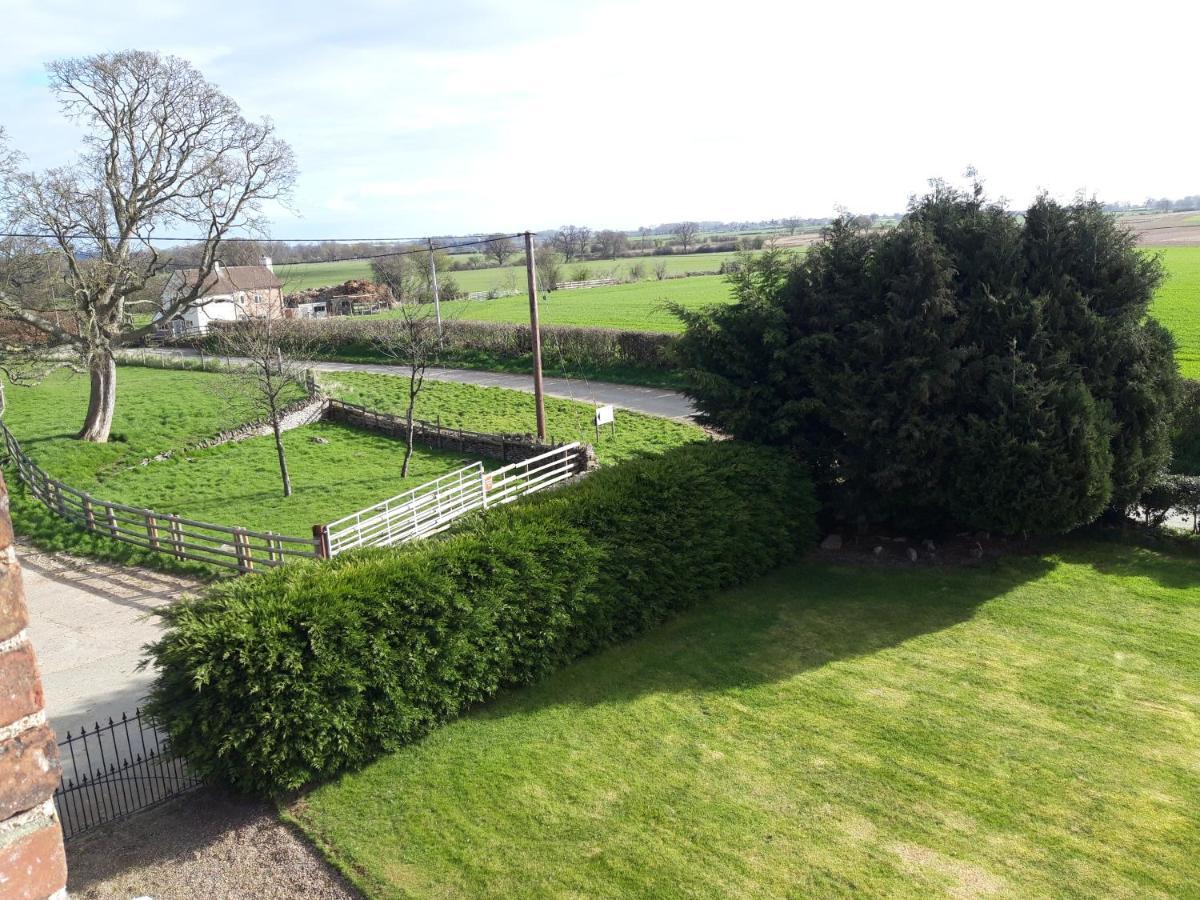 Upper Eyton Farmhouse B&B Alberbury Exterior foto