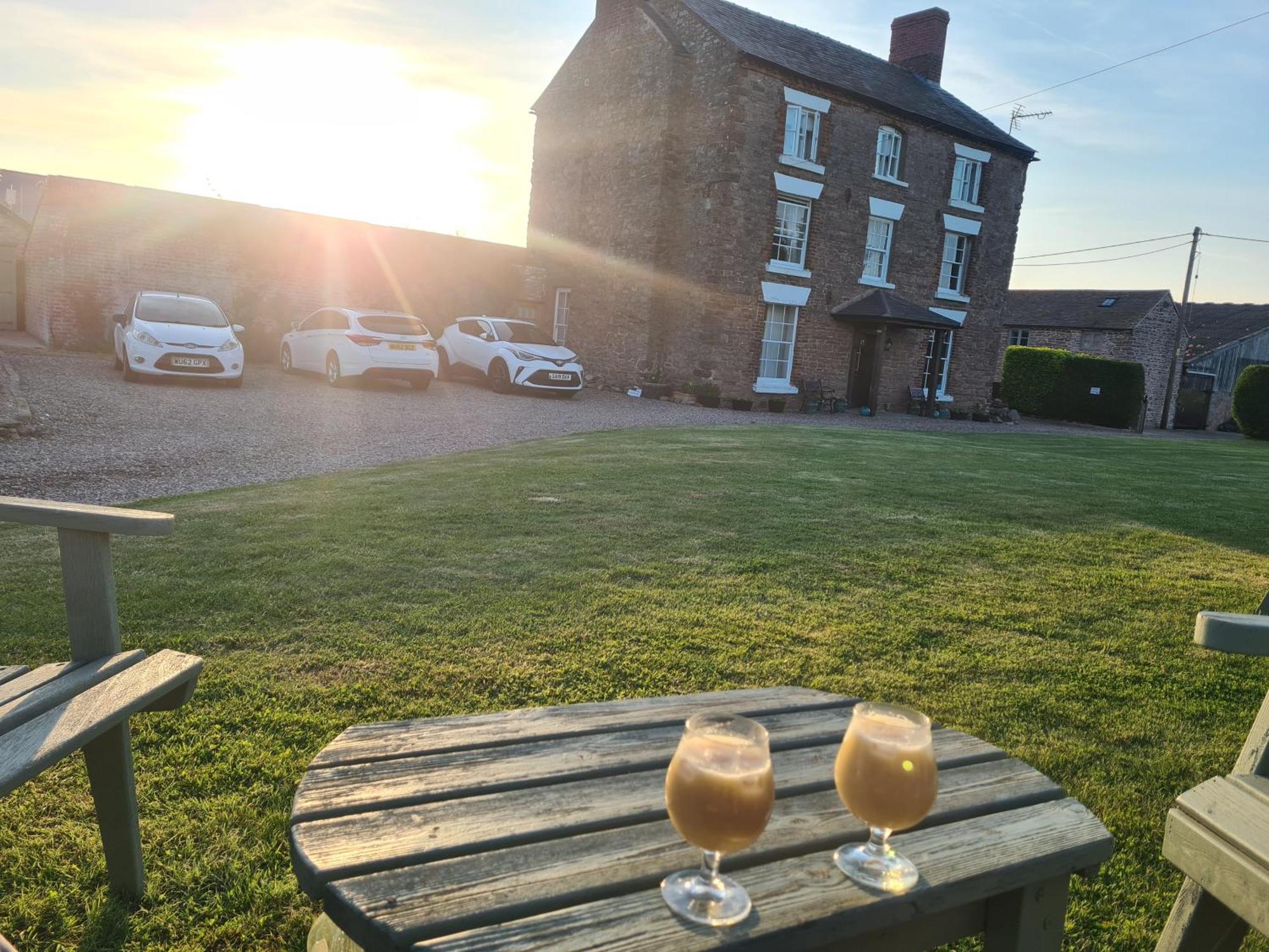 Upper Eyton Farmhouse B&B Alberbury Exterior foto